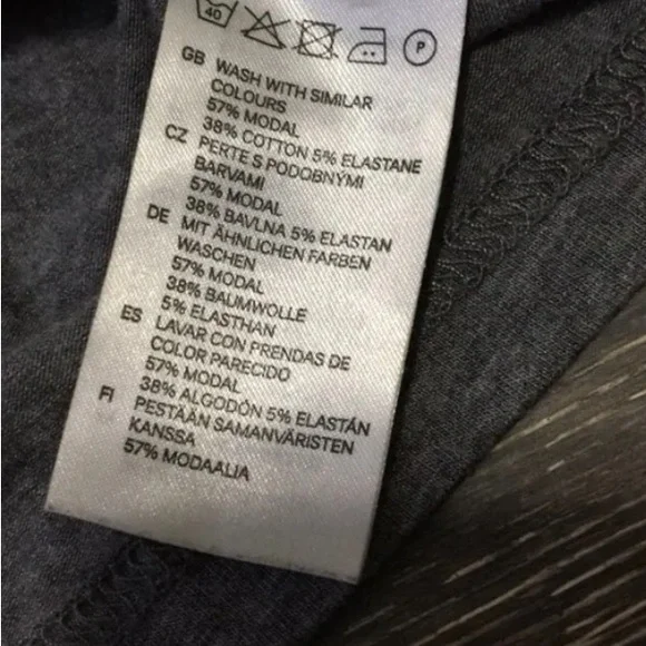 Divided by H&M turtleneck - Picture 4 of 5